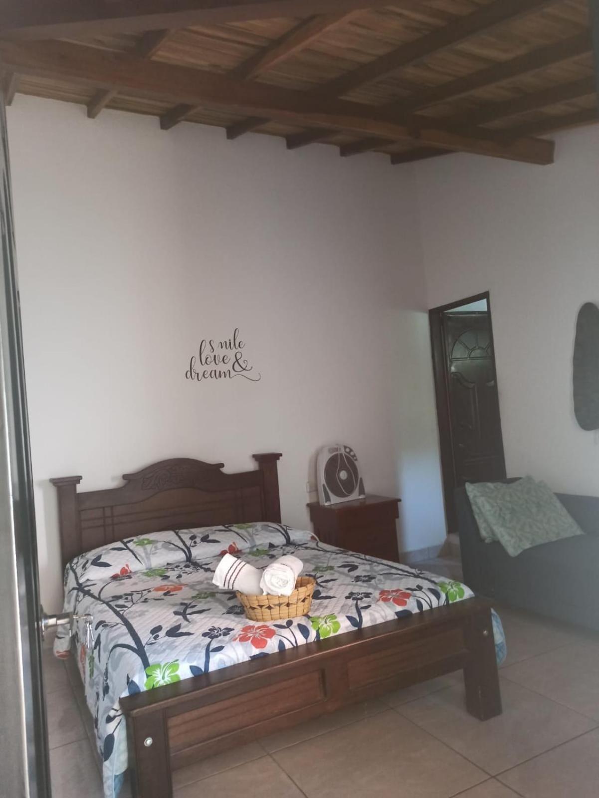 Hostal Jose Navarro Guadalupe Buitenkant foto