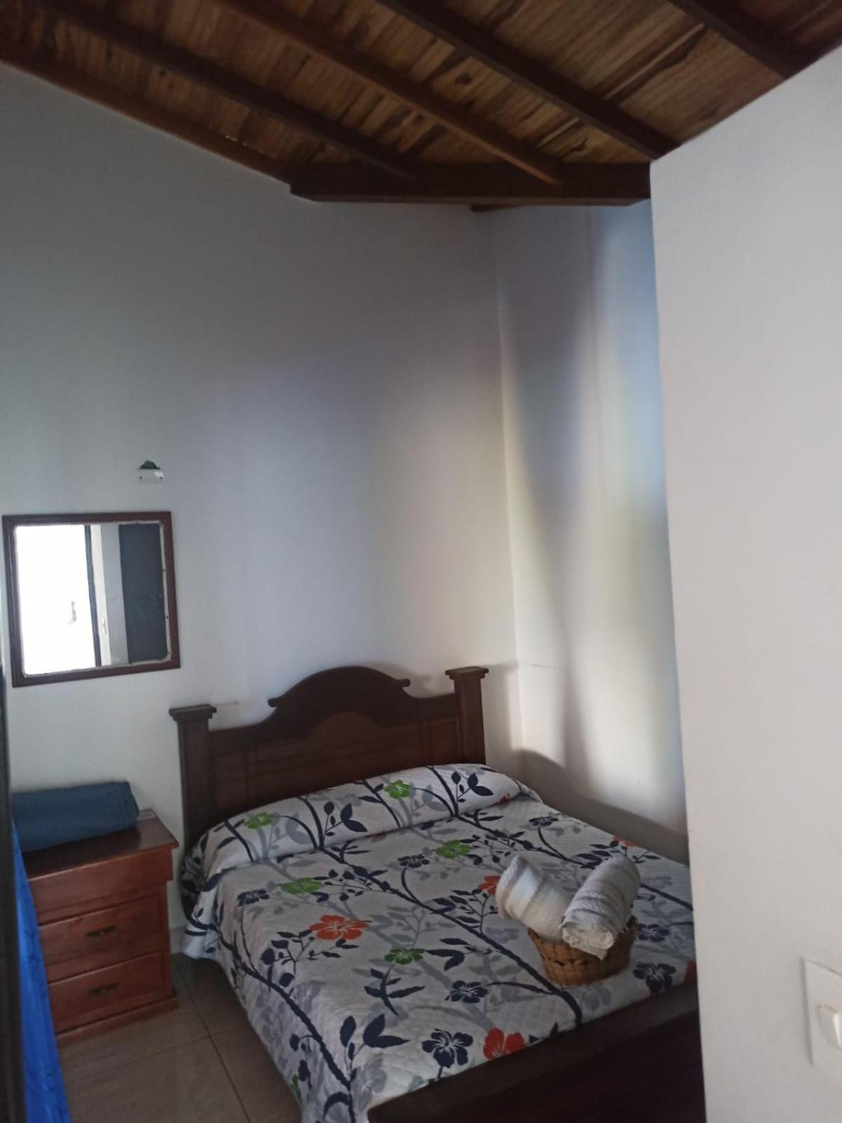 Hostal Jose Navarro Guadalupe Buitenkant foto